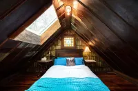 Fairytale Cabin on Lake Wedowee