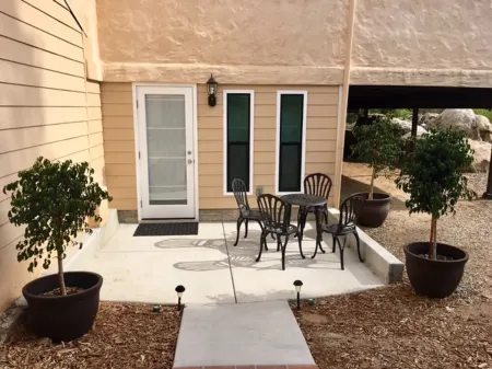 Beautiful NEW One Bedroom Studio in San Diego (Mt. Helix) Отели рядом с достопримечательностью «Dr J's Elegant Reflections Med Spa»