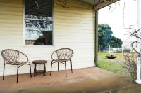 Tranquil 4 bedroom house with fireplace