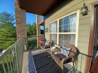 Walk-in 1 bedroom near pool with golf course view