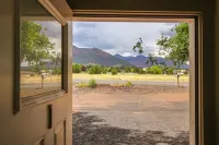 Heart Trail Lookout Unit 1 BRAND NEW HOT TUB and “The Griz” Cold Plunge!