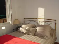 Apt T3 air-conditioned, on the 1st floor of a character residence in CAHORS Hotels in Cahors