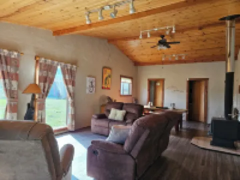 Kokopelli Lodge nestled in the Sangre de Cristo Mtns...Ski/Hike/Fish/Hunt Hotels in Eagle Nest