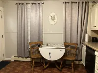 2-Bedroom Apt - Dover/Portsmouth 多佛爾住宿飯店