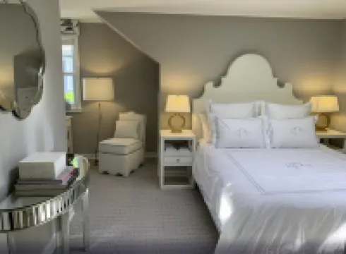 US Open Championship Golf 2026. 6Min, 2.6mi Drive. in Southampton Village. Hotels near Enramada Restaurant