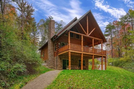 Christine’s Chalet at Trickle Creek in Hocking Hills