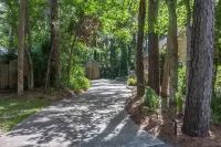 Private Studio Entry Hotels in Palm Valley