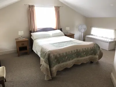 Kenns Farm Barn - Stunning Barn Conversion in a quiet location
