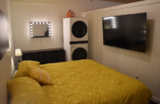 Lovely one room barndominium - The Bastrop Barndo