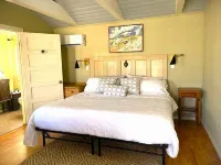 Casa Hermosa. The Starlight and King suite. 2 units for 1 price. Hotels in Fort Davis