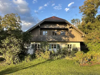 Beautiful vacation home in a large park with mountain views Hotels near Atelier & Galerie Angela Sommerhoff
