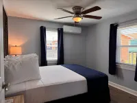 Comfy Coastal Cottage One