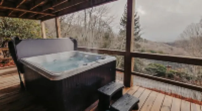 Mountain View~ Hot Tub ~ Pool ~ Arcade ~ Firepit ~ Ample Parking ~ Hatley Pointe