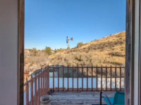 Great house for making memories! Two living areas, bar, and pool table Hotels in Alpine