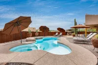 Phoenix Desert Retreat-Family-friendly, 3 beds, Pool, AC, and WIFI - Pool