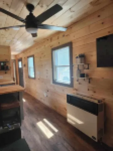 New 1 Bedroom Container Cabin with Direct Trail Access (Cabin 3)