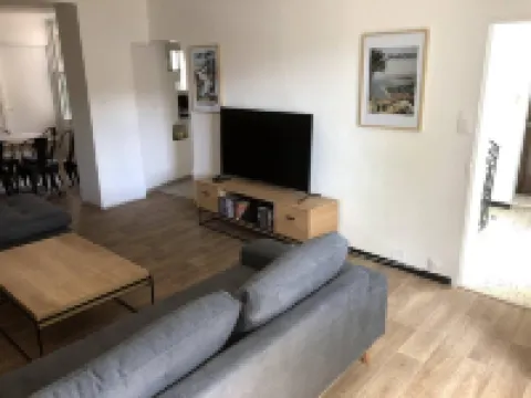 House for 12 cyclists 6 bedrooms with roof terrace