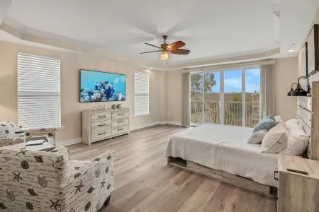 Directly on the Beach -  Luxury Condominium - White Sandy Beaches - 3300 Sq Feet