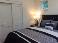 Whidbey Island Orchard House Estate Langley, WA Hotels in Langley