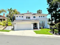 Spacious Poolside Oasis - Right Next to Beach and Legoland