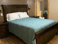 Cozy One Bedroom Cabin with Lake View-South Toledo Bend Hotels in Sabine Parish