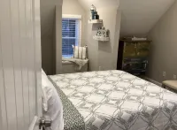 Fantastic Location Hotels near Perkins Cove