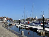 LOVELY 2 BEDROOM COTTAGE, GREAT LOCATION