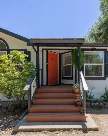 Mountain Family & Pet Home - Hot Tub - Hiking Trail - Valley Back Yard View Отели в г. Маунтин Ранч