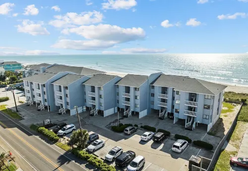 Top Floor Carolina Beach Condo ☀ Private Beach Access ☀ Oceanfront Pool - 2-Star