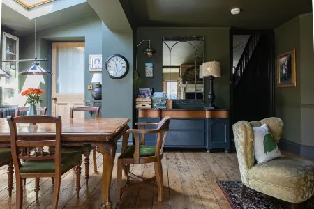 Beautiful and spacious Edwardian home by the seaside