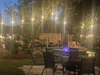 Private Pool, Gazebo, Firepit, and Hot Tub. Optional Guest Suite