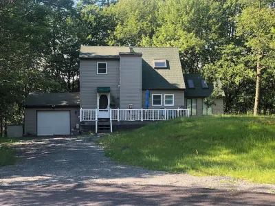 Cool house in the woods by Khalahari Các khách sạn gần Kalahari Resorts & Conventions - Poconos