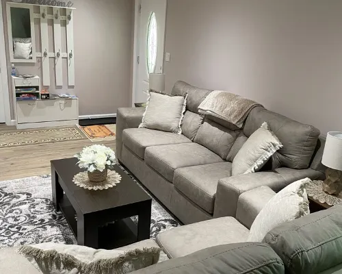Luxurious, private, contemporary 1BR apartment in Ithaca NY! Hotels in Ithaca