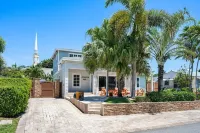 Charming Delray Beach House -Steps to Beach & Atlantic Avenue! VIP Beach Passes!
