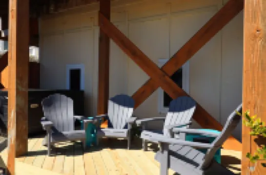 Beachfront! Hot Tub! Linens! Flexible Booking! Sleeps11! New Listing! Remodeled!