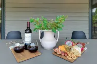 Luxury Mountain Retreat w/ Hot Tub, Grill & Fire Pit Near Asheville, NC