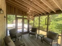 3-Br Oak Bluffs Retreat Near Towns & Beaches Hotels in Oak Bluffs