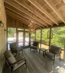 3-BR Oak Bluffs Escape - Quick Trip to Towns & Beaches!