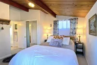 The Redwood Hearts Cottage in Cambria Các khách sạn ở San Luis Obispo