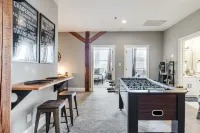 Cozy Industrial 2-KING Bdrm S. Main Street Downtown Condo w/ Foosball Table - Condos