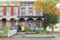 Modern, Lovely and Spacious Home Hotels near University of Richmond