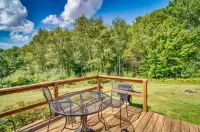 Bear Chase Bungalow - Sleeps 6. Close to Hiking, Biking, Golf and More!