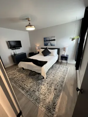 Primo CSU/Old Town Remodel! First floor secure building, no stairs. Ammenities!