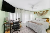 Lake Milton Haven: 3BR, Modern, Near Lake & Winery