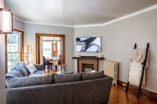 Beautiful Home for the Whole Family! Prime location for experiencing Buffalo!