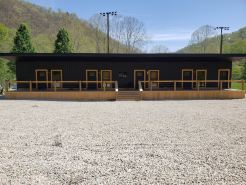 Hidden Jewell - Full Cabin 4 Studio Suites - 9Bd / 4BA Sleeps 15 on Outlaws