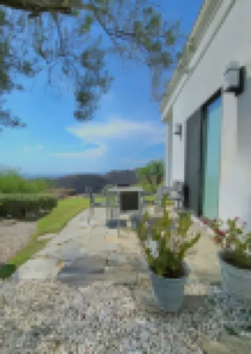 Luxurious Resort Style 3BR + Office w/ Stunning Ocean Views, Pool, Spa & Sauna