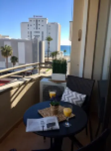 Feel good at the beach & arrive