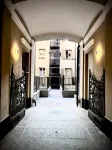 Flat with private courtyard in the centre of Turin