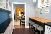 "Azteca Amor" A Victorian Gem in the Southwest